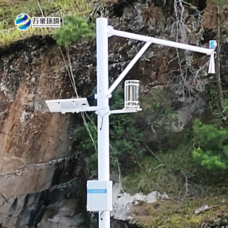 經得住高原環境考驗的水文監測設備——自動雨量水位監測站